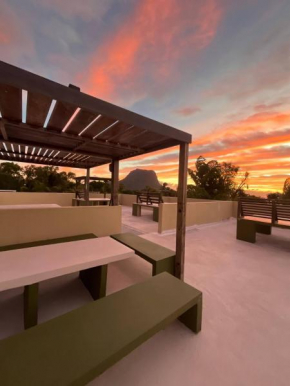 Loukaz -entire Rental Units W Panoramic Rooftop